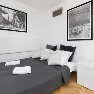 Studio With Balcony 300m To The Beach By Renters Apartament Sopot